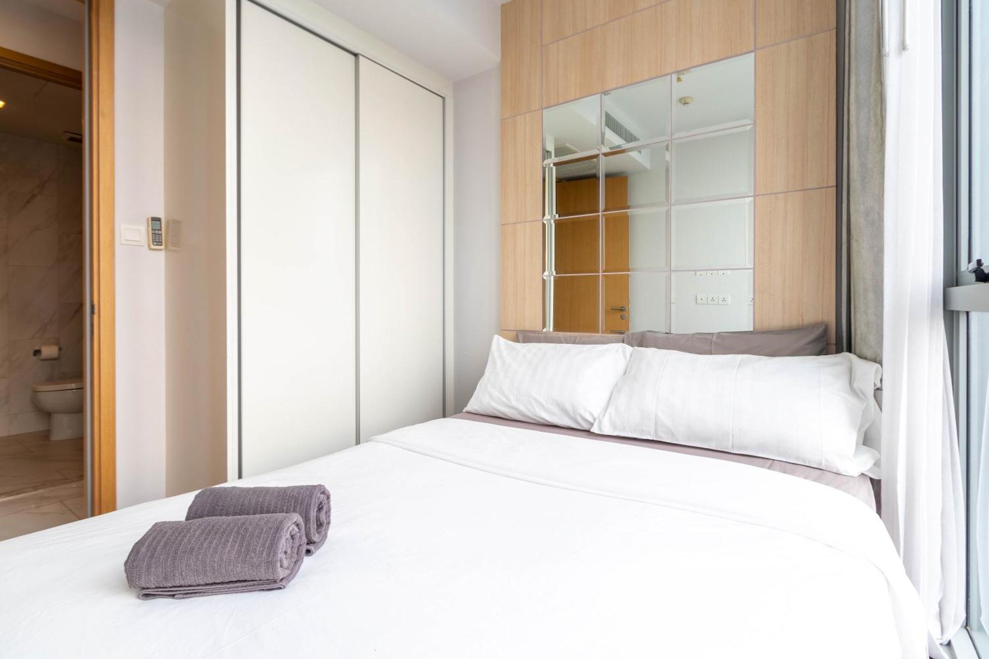 Hyde Sukhumvit 11 Branded Suites Bangkok Exterior photo