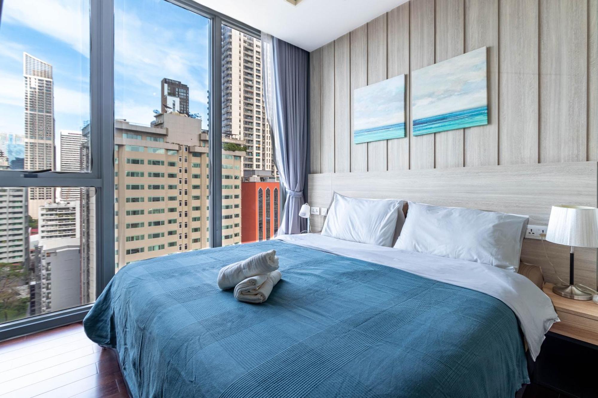 Hyde Sukhumvit 11 Branded Suites Bangkok Exterior photo